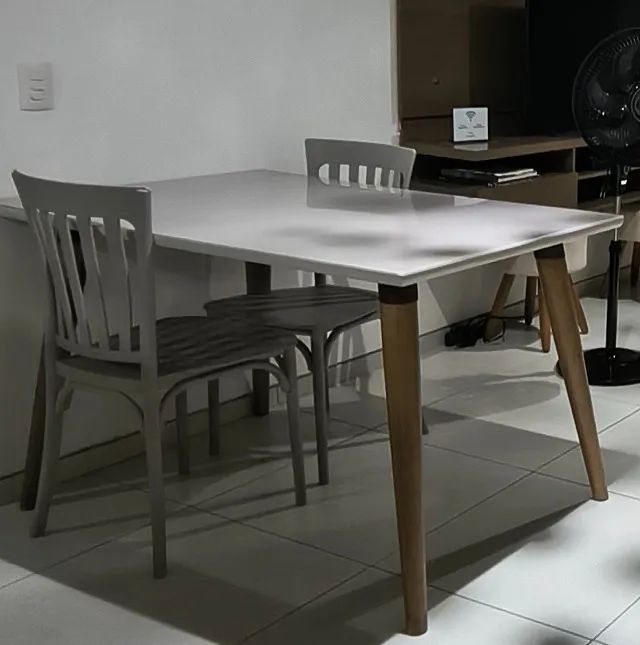 Mesa de jantar c/tampo de vidro off white - 1,30m x 80 cm - Foto 4