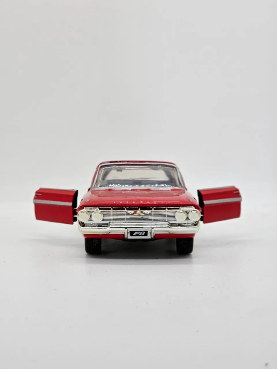 Miniatura Chevrolet Impala SS 1961 Jada 1:32 Velozes e Furiosos F8