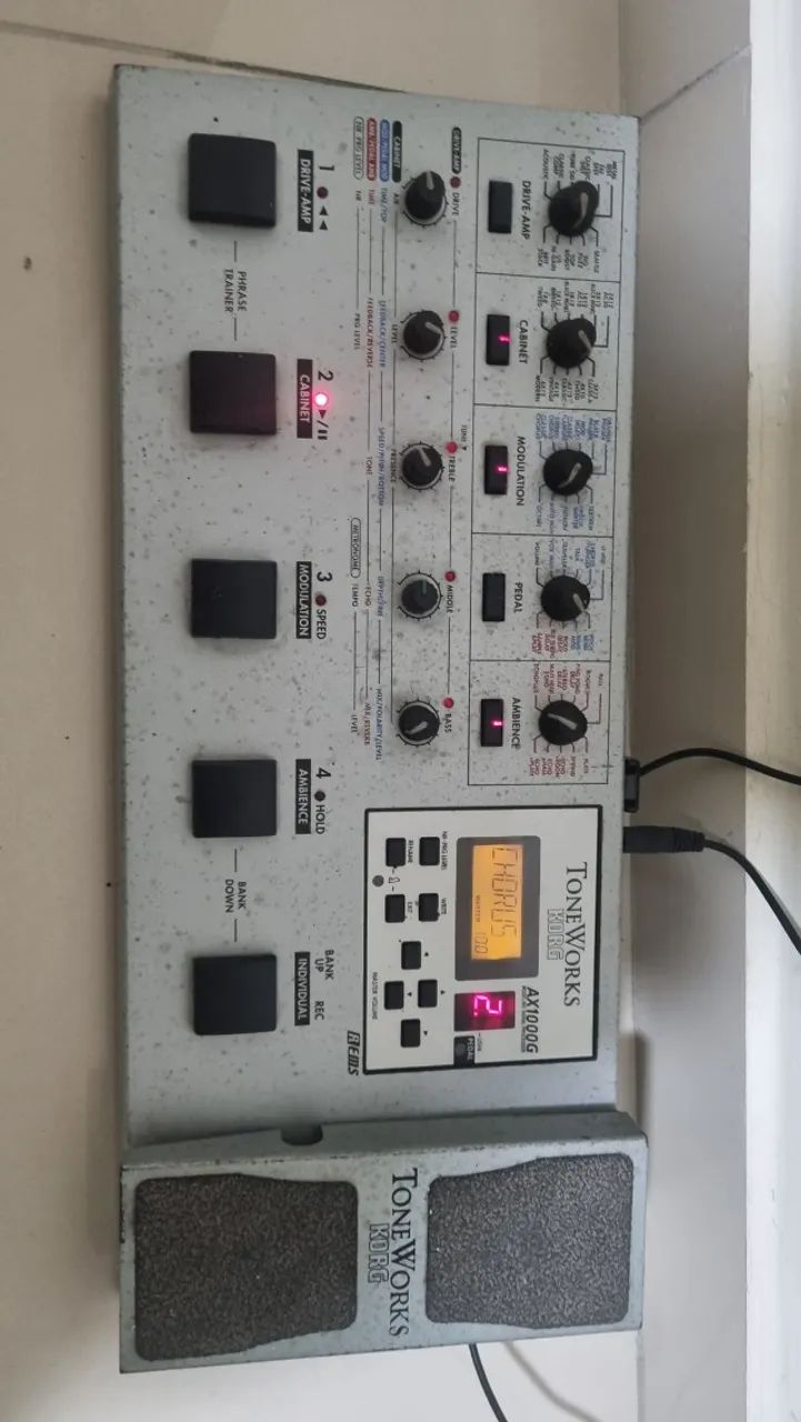 Korg AX 1000 - Foto 2