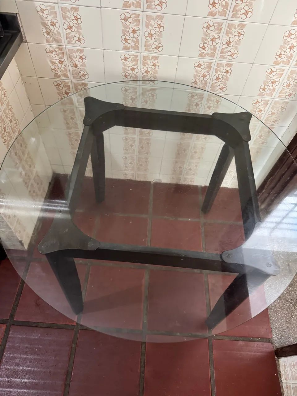 Mesa com tampo vidro 1,0x1,0  - Foto 2