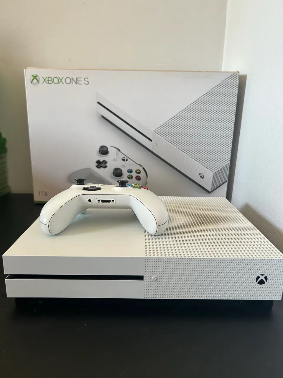 XBOX ONE S + 1 JOGO - Foto 3