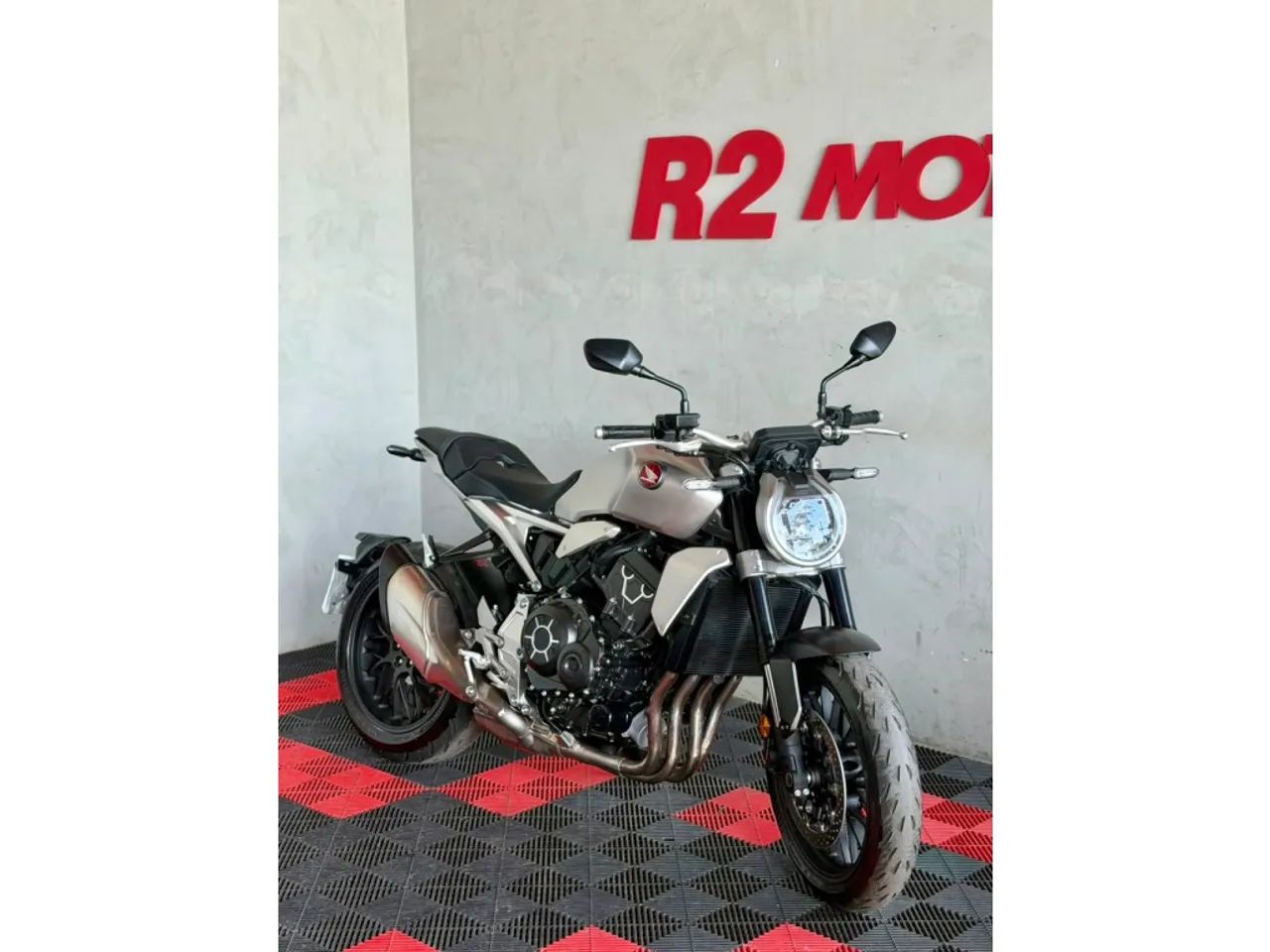 Honda Cb 1000r 2023 - Foto 2
