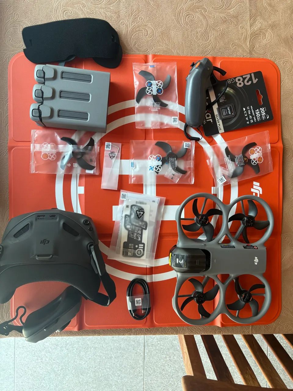 Avata 360 novo nunca usado kit completo