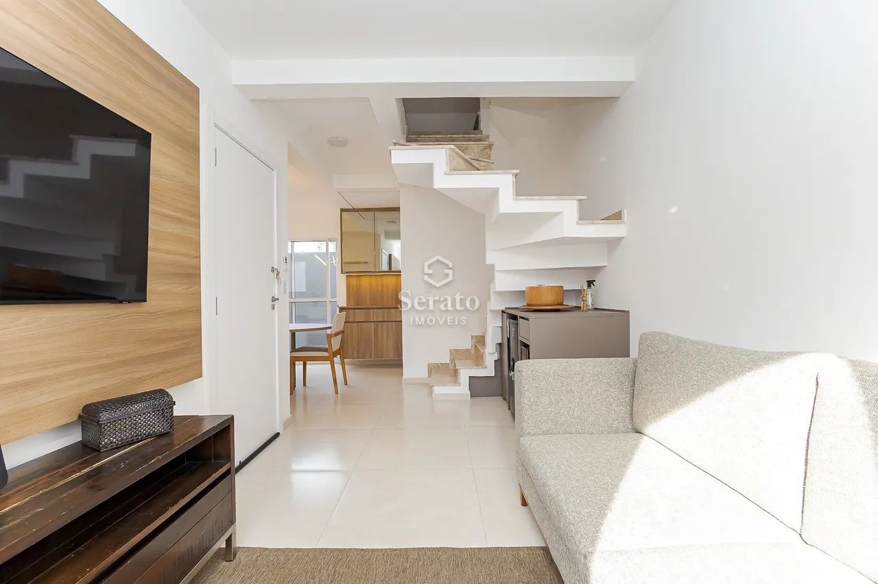 Sobrado Triplex com Suíte, Closet, Ático Amplo - Foto 3