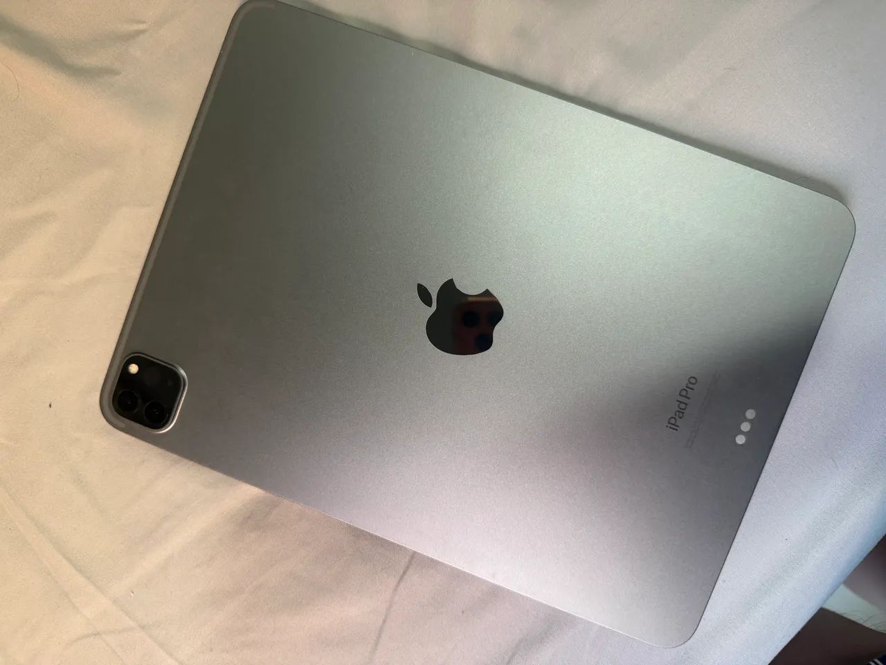 iPad Pro, 4 geração M2, 256 gb 