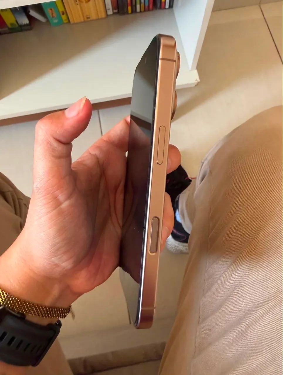iPhone 16 pro  - Foto 2