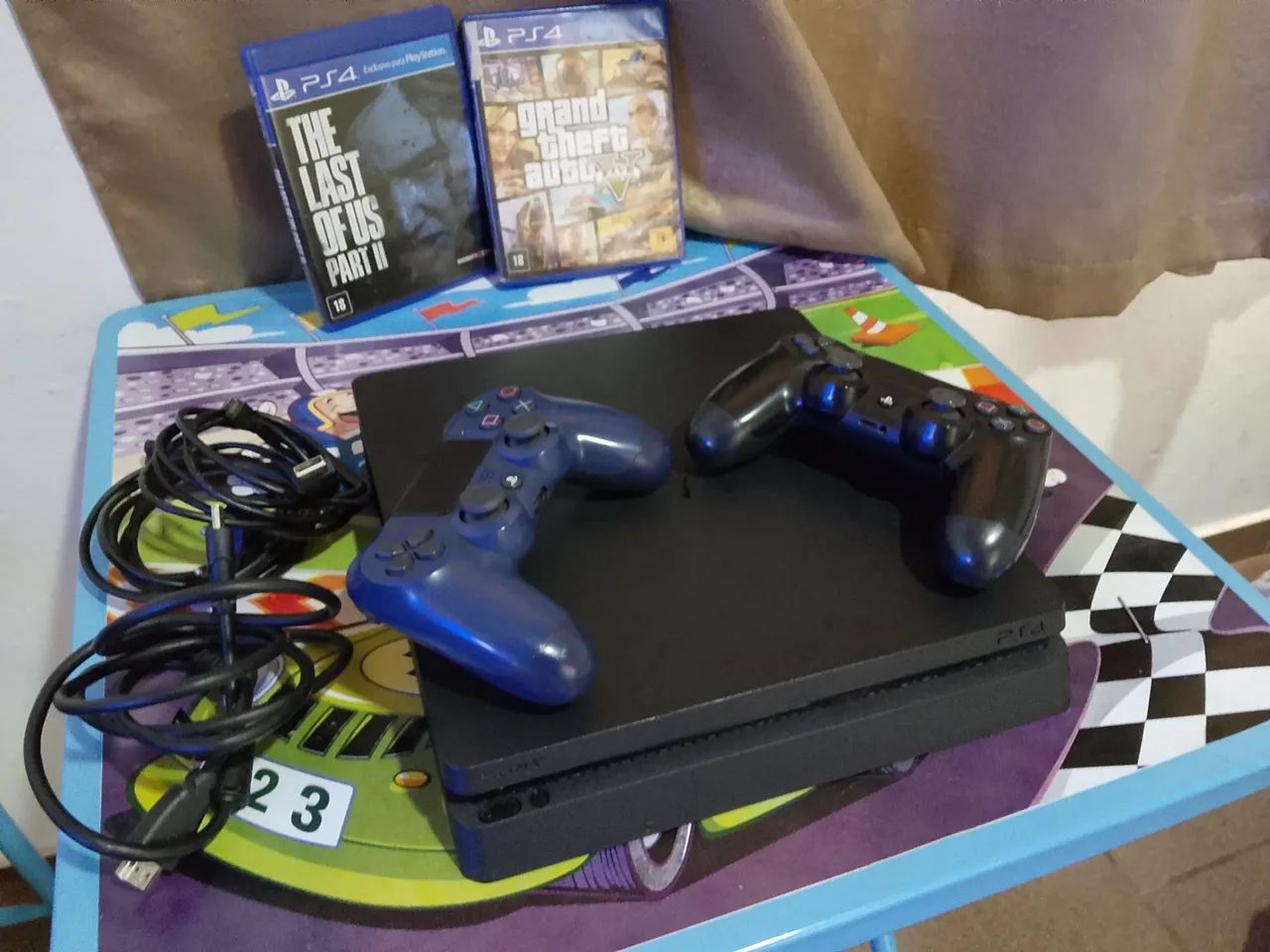 PS4 Slim