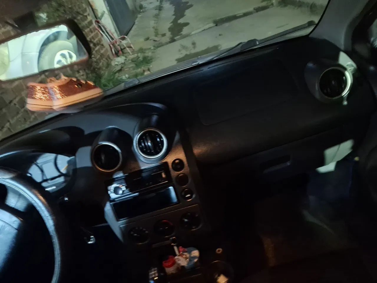 Ford Fiesta Sed. 1.6 8V Flex 4P 2005