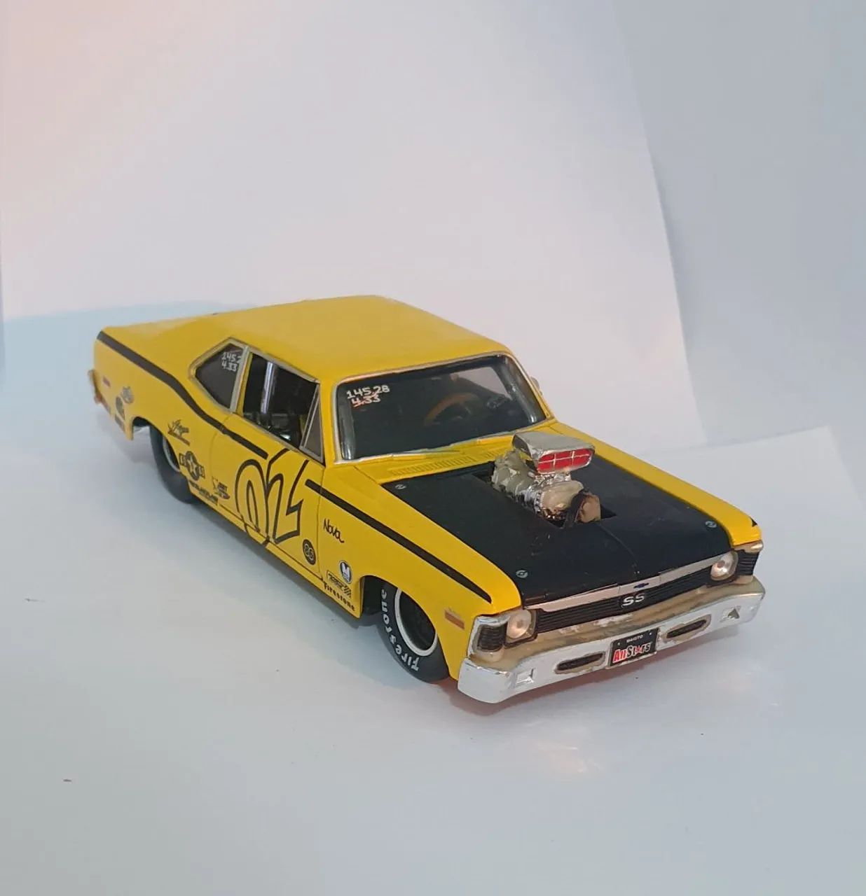 Miniatura 1:24