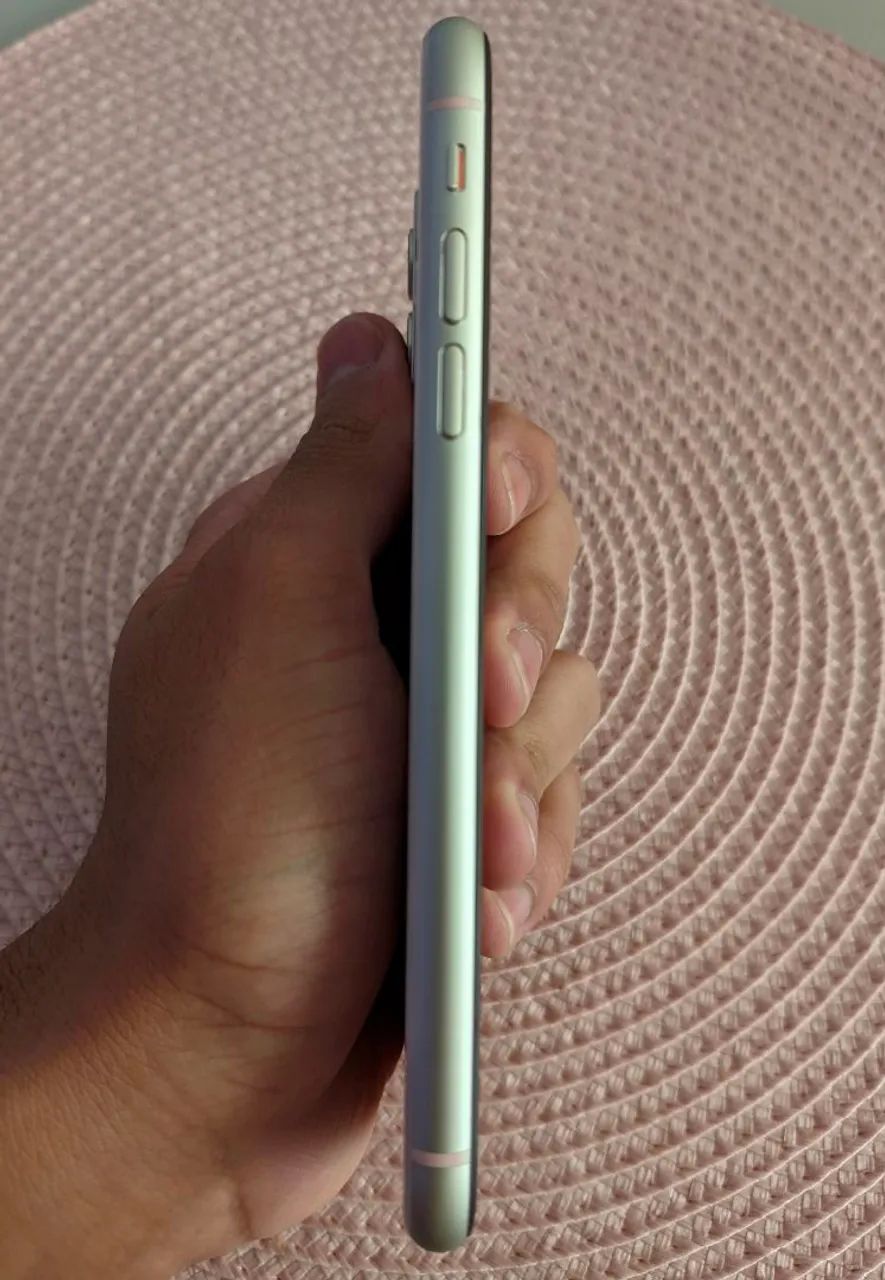 iPhone 11 128gb (Retirada de peças) - Foto 2