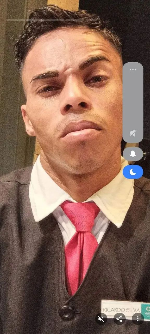 Ricardo garçom e. Bar mer