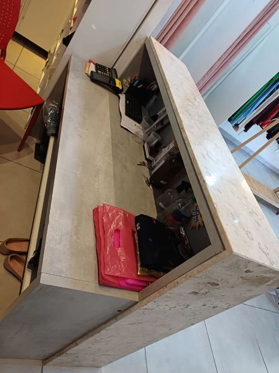 Lindo Balcão de Atendimento em MDF com Mármore - Design Moderno - Foto 3