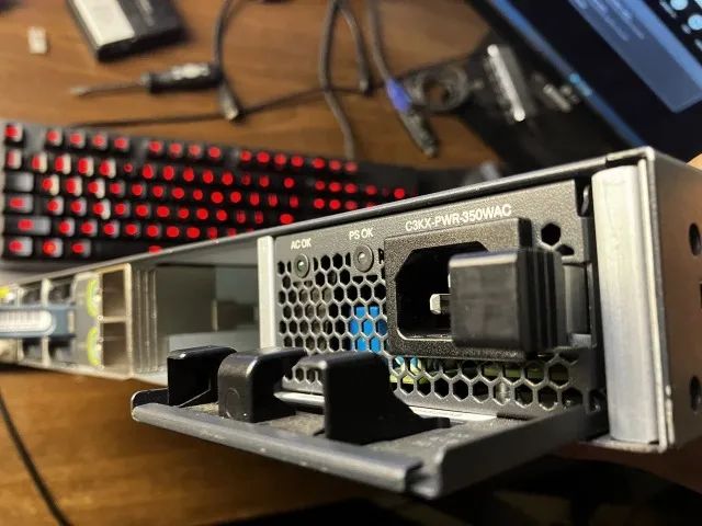 Switch Cisco WS-C3750X 24 Portas Giga - Foto 3
