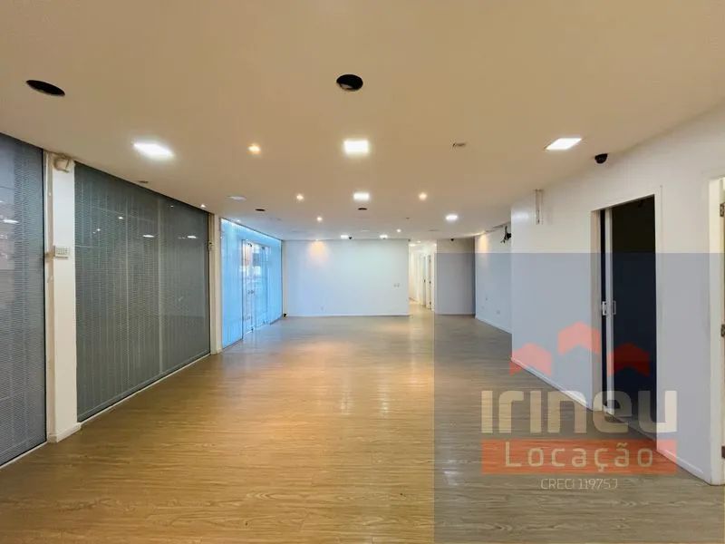 Sala comercial com 175m² localizada na Rua Blumenau - Venha Conhecer! - Foto 4