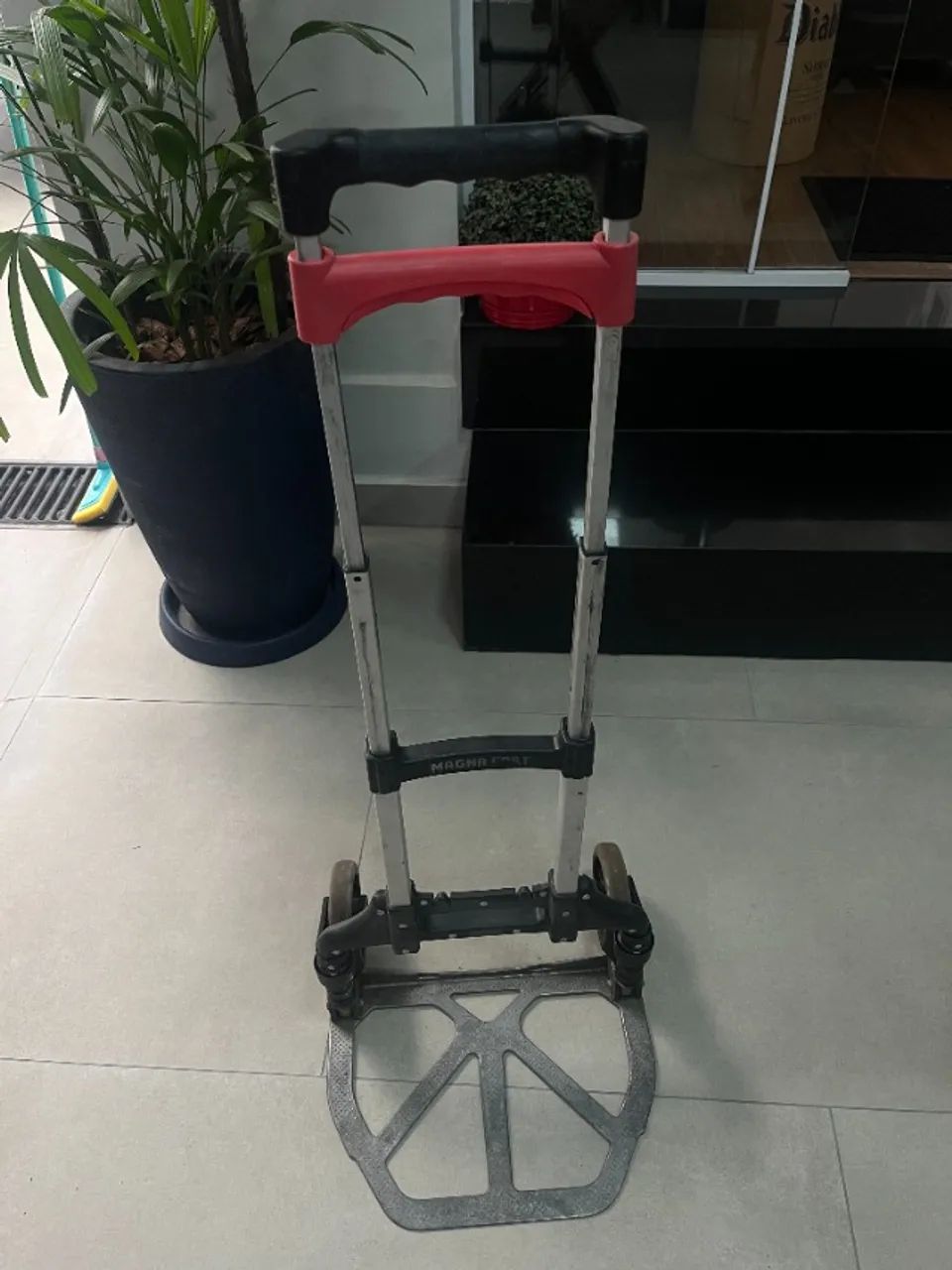 Carrinho Dobrável para Carga em Alumínio MCX - Magna Cart - Até 68 Kg