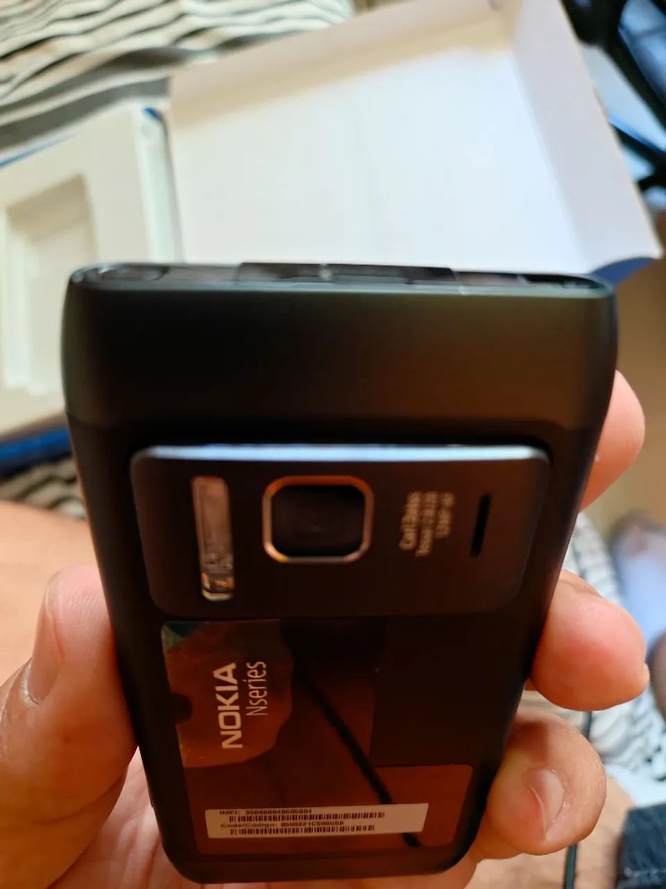 Nokia N8 em Bom estado, completo na caixa - Foto 2