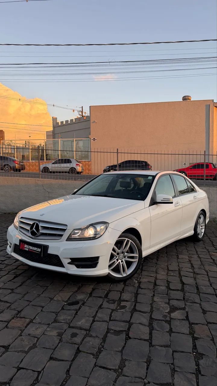 Mercedes-Benz C-180 CGI Sport 1.6 TB 16V 156cv Aut. 2014