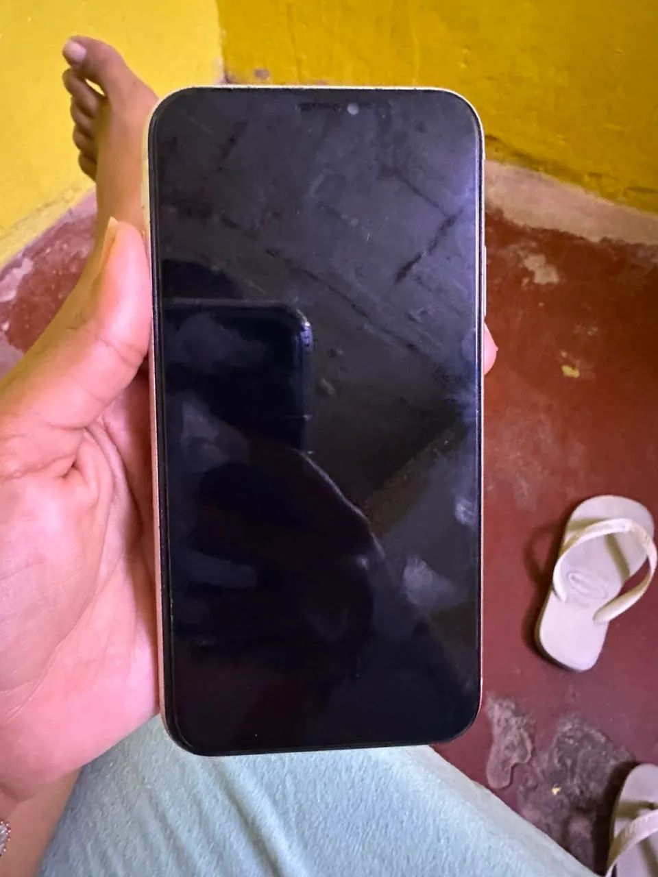 Vende-se ou troca um celular poco c75 256 e um iPhone 11 se for vender só o Android e 800 - Foto 4
