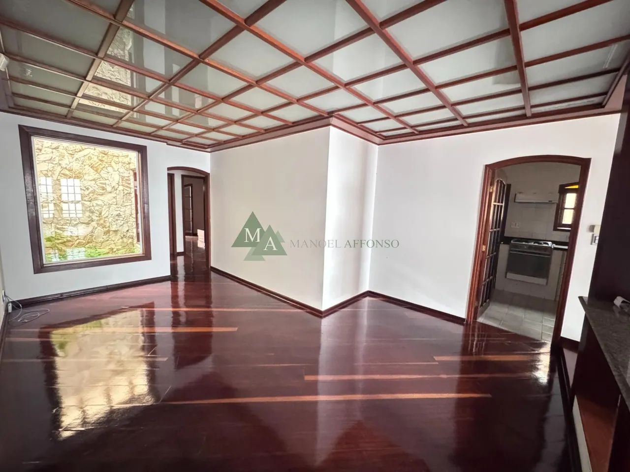 Casa Sobrado em Vila Santa Francisca - Sorocaba, SP