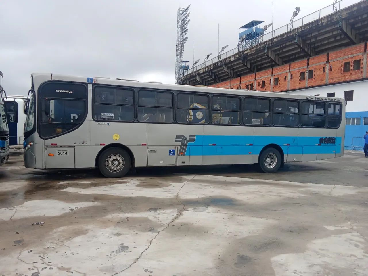 MB 1721 2013/2014 36 $120 - Foto 3