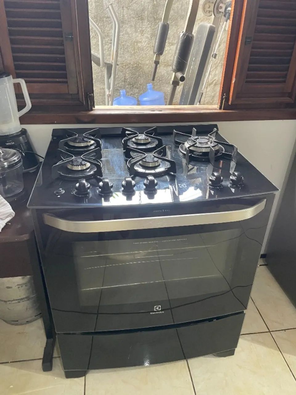 FOGÃO ELETROLUX PRETO COM MESA DE VIDRO - Foto 2