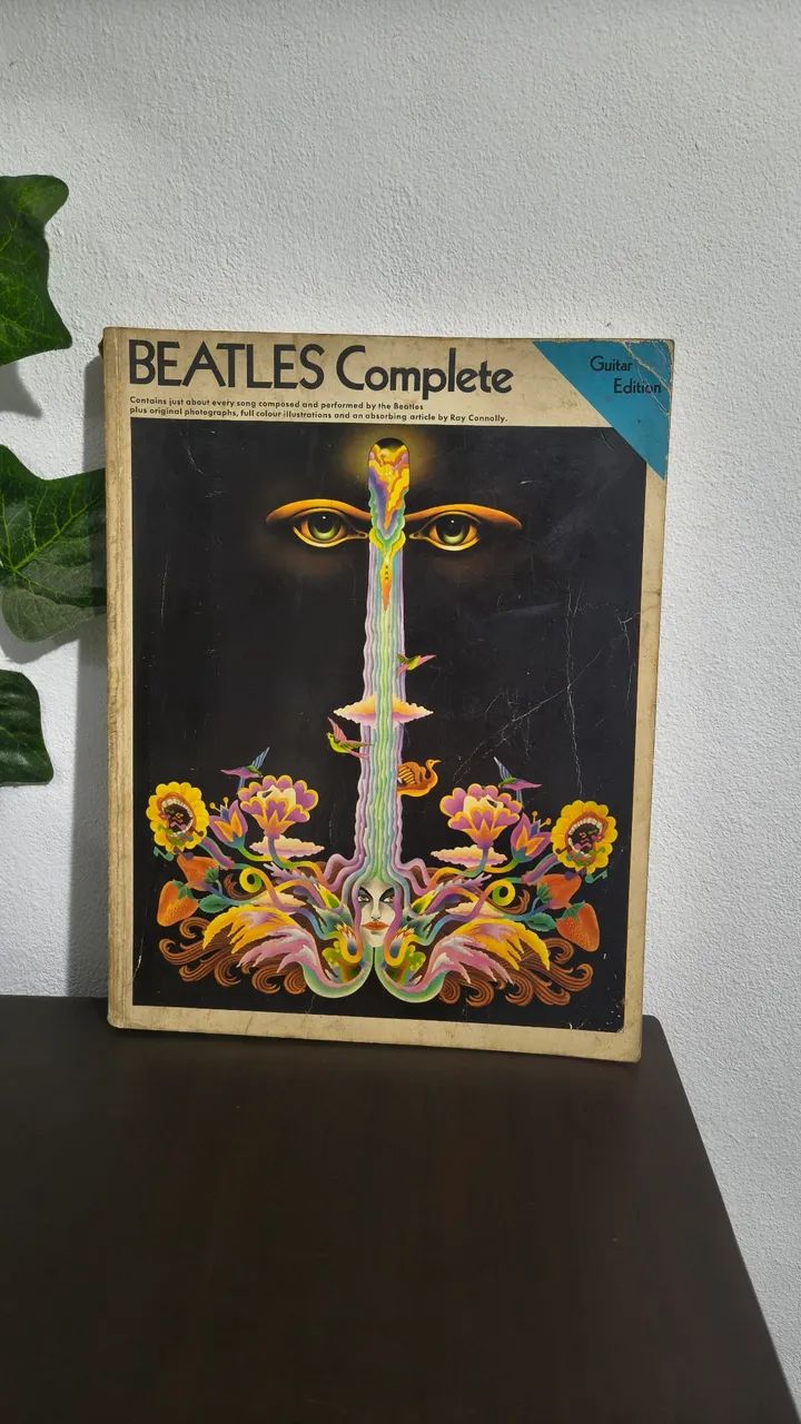 Livro The Beatles Complete: Complete - Easy Guitar Edition