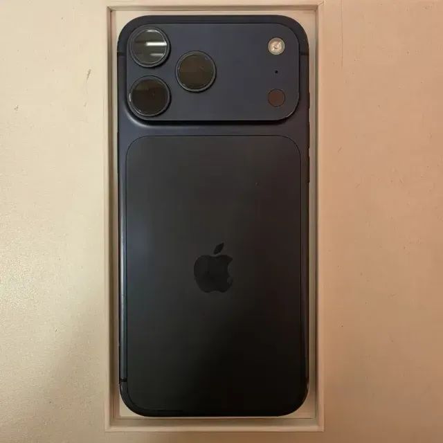 IPhone 17 Pro Max - 256Gb - 100% Bat - Azul - Foto 4