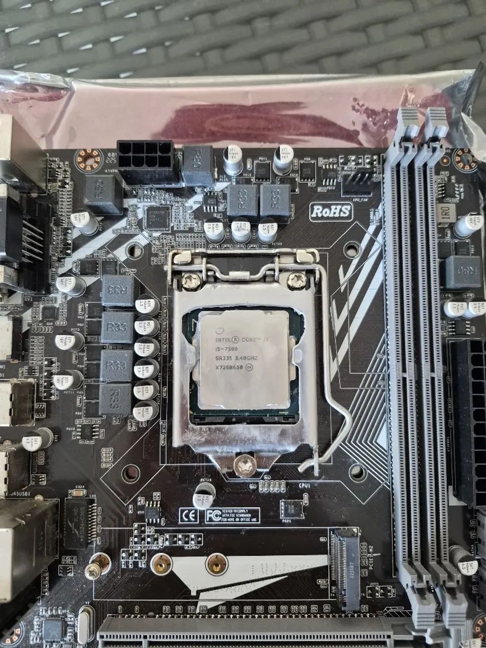 Placa mae b250 com Intel core i5 7500 - Foto 2
