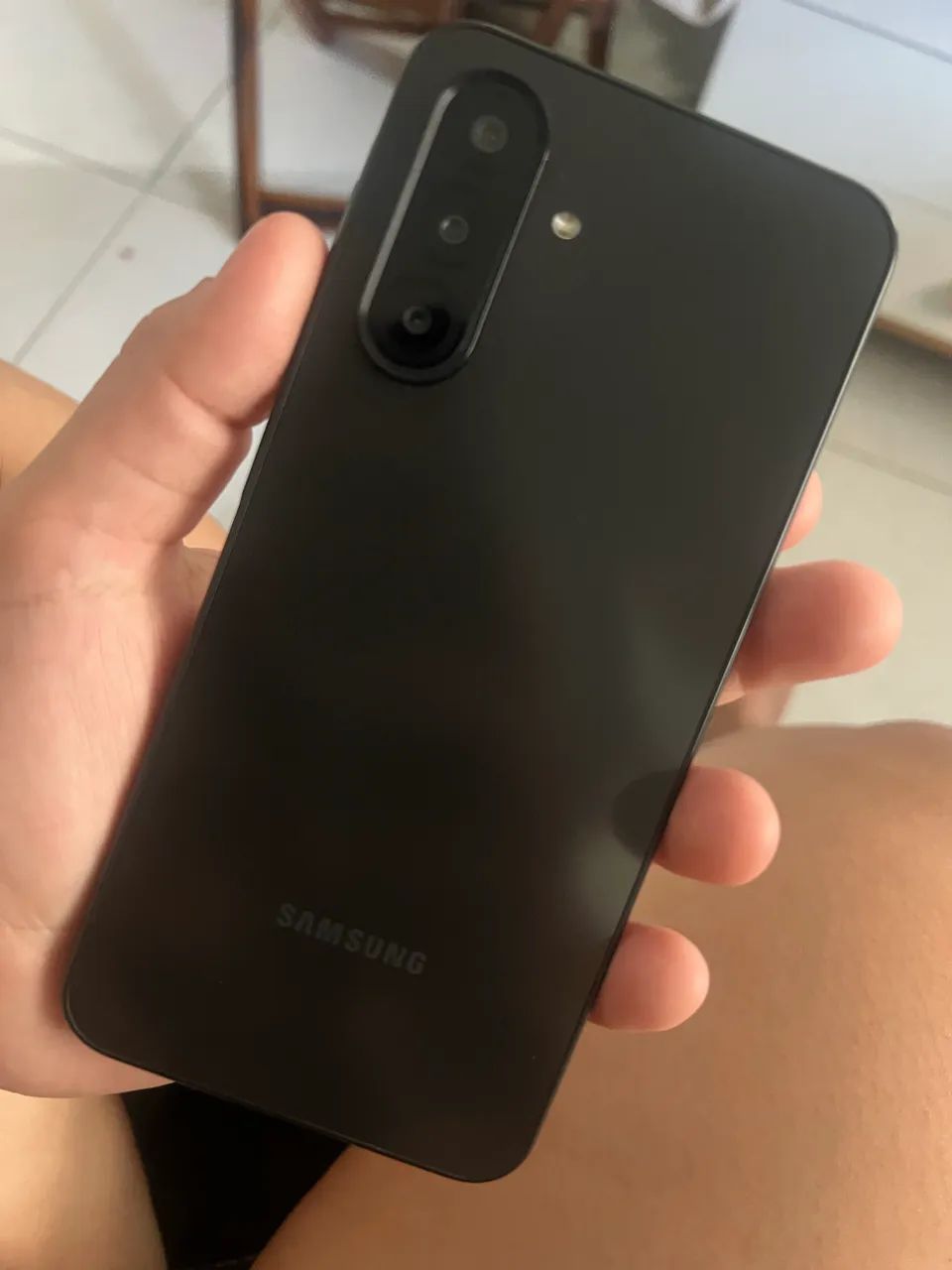 Vendo Samsung A17 novo - Foto 2