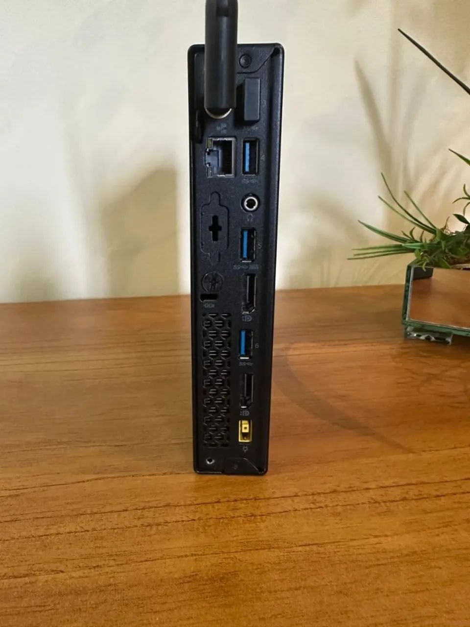 Mini PC Lenovo Thinkcentre M700 - Foto 3