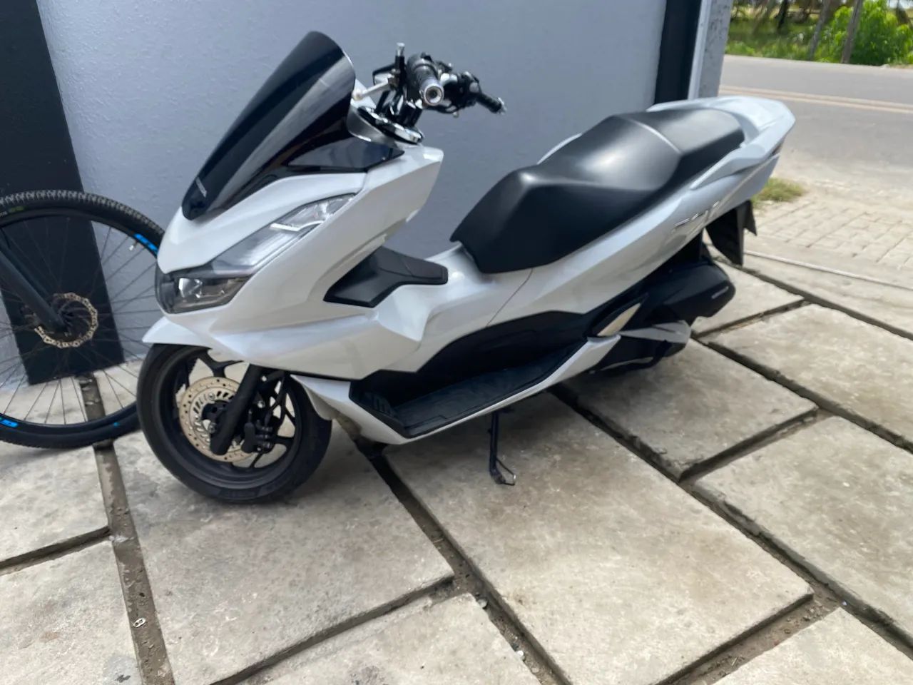 Vendo PCX bastante nova  - Foto 2