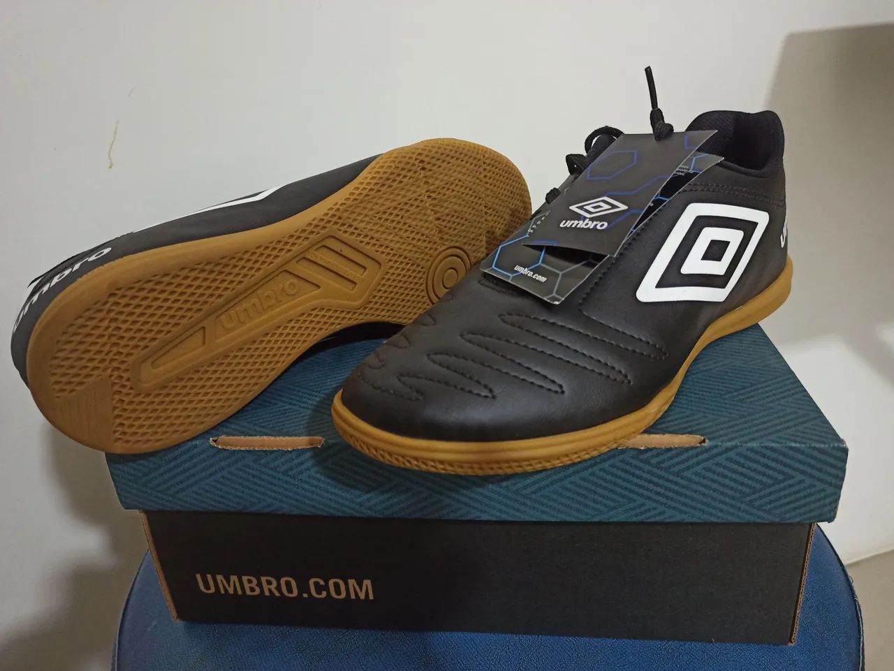 Tênis Futsal Umbro (Novo) N42 - Foto 5