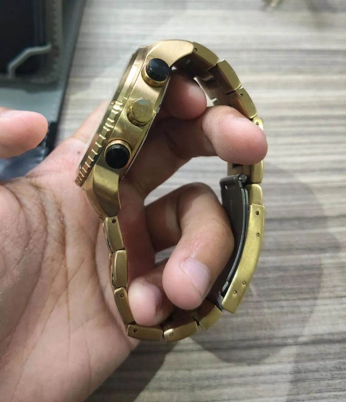 Relógio Fossil dourado - Foto 2