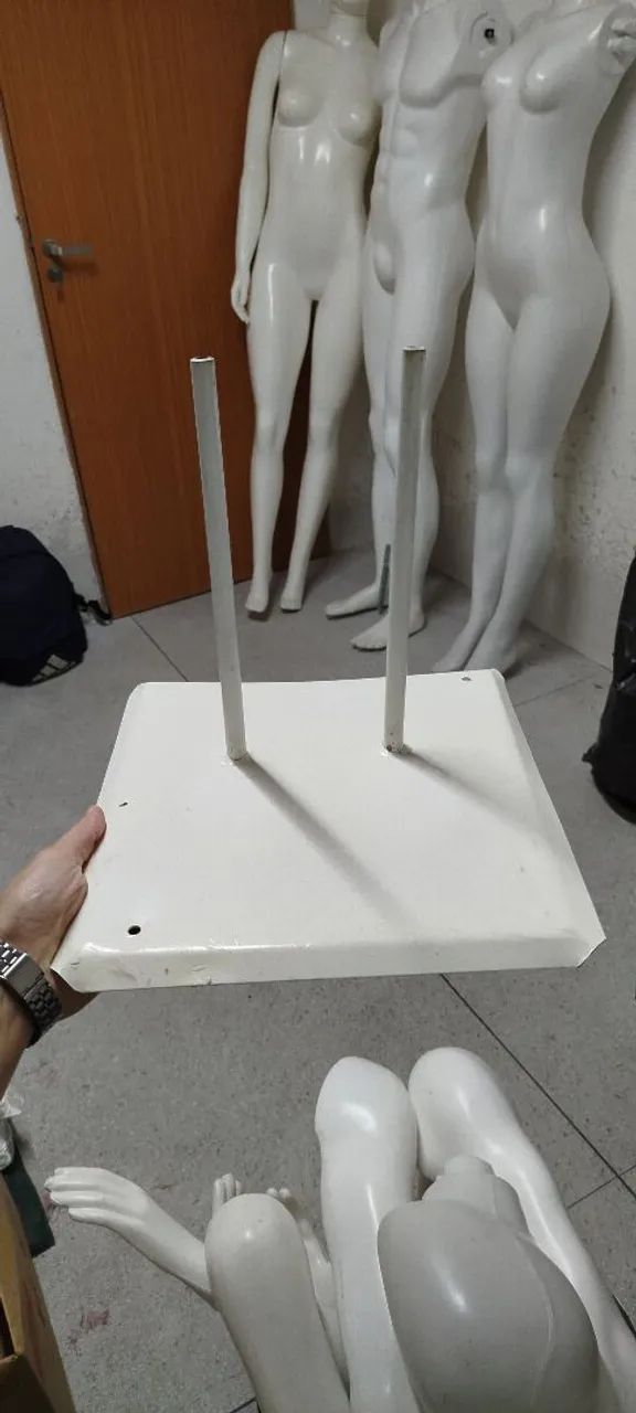 Manequins masculinos e femininos completos  - Foto 5