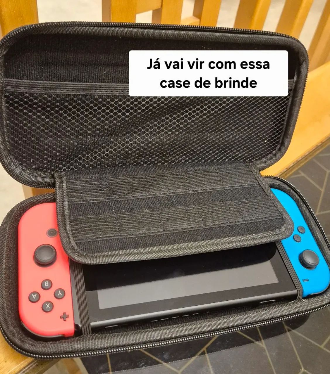 Nintendo Switch V2 original usado, com case de brinde - Foto 4