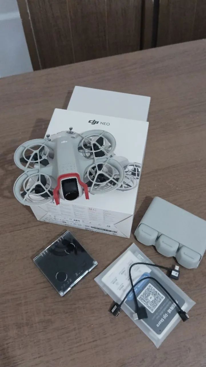 Vendo drone neo com Hub 3 baterias caixa de filtros e protetor de guimbol 