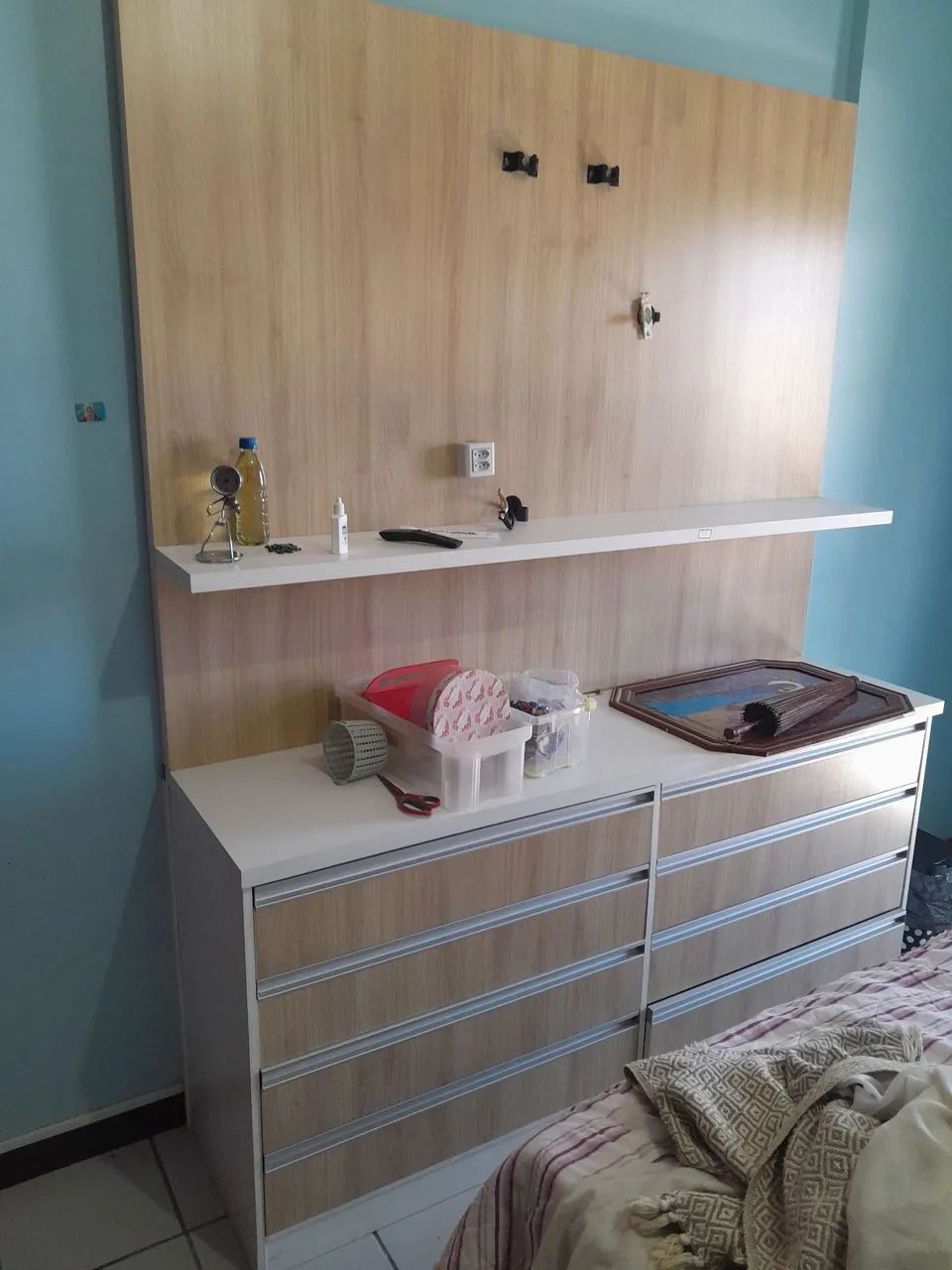 Painel de tv com gavetas