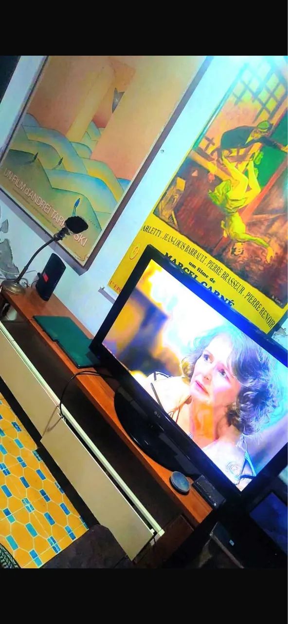 Tv (não é Smart) $200