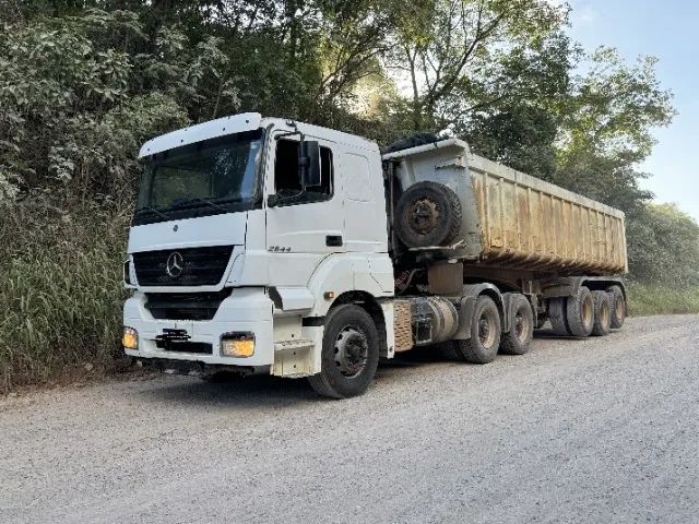 vendo AXOR 2644 traçado 6x4 com ou sem carreta Rosseti ou troco por volks 3/4 - Foto 4