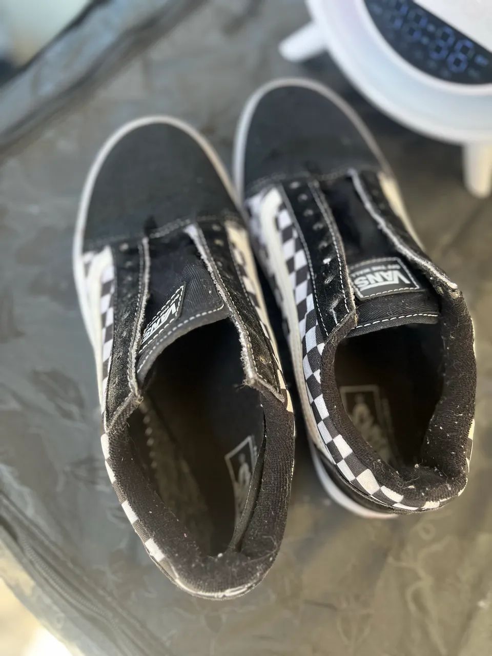 Vende-se Vans Xadrez Preto e Branco (P&B) - Foto 3