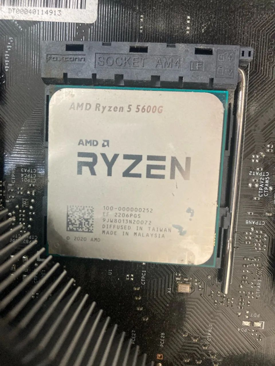 AMD RYZEN 5600G vídeo integrado 2Gb