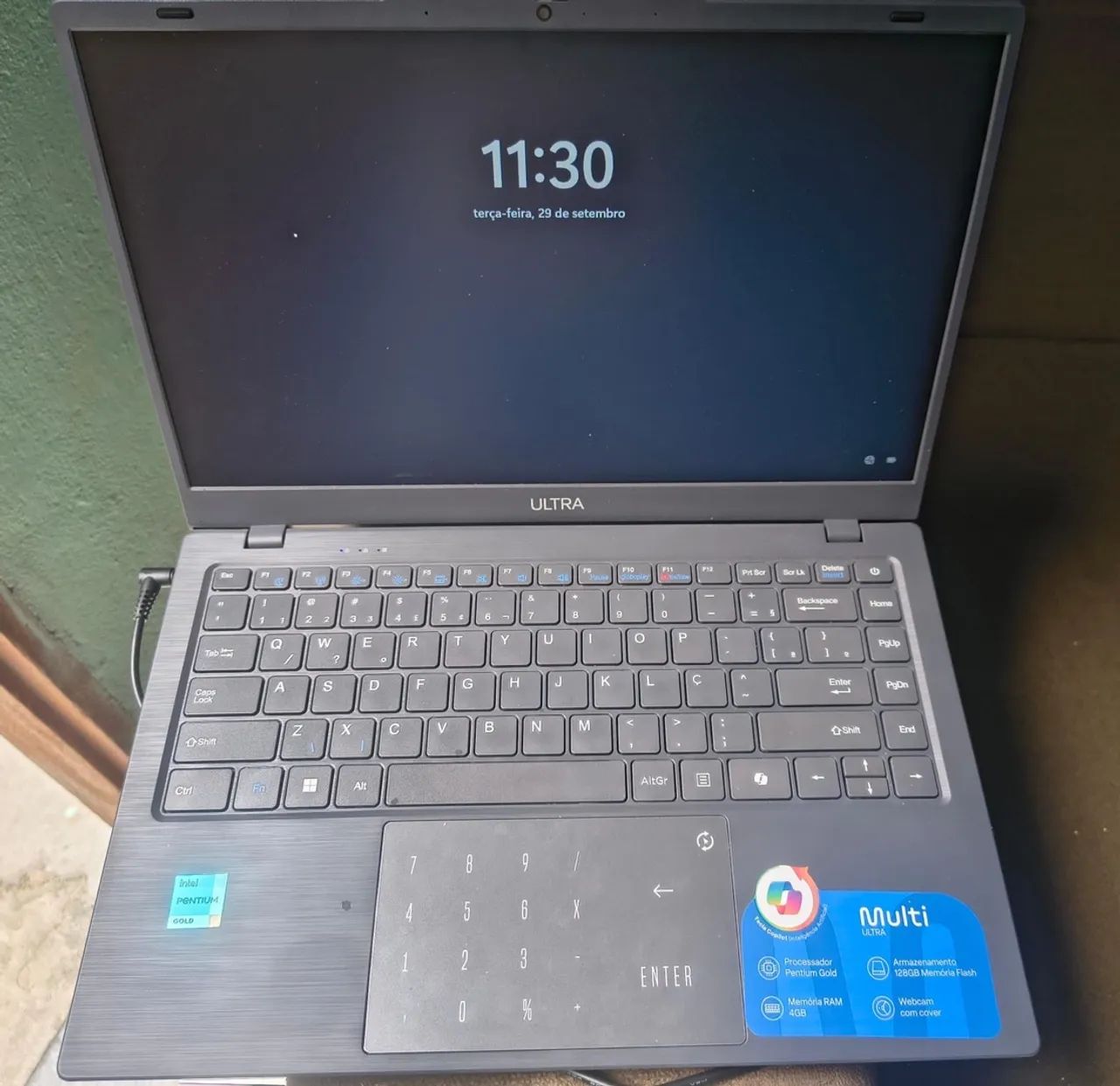 Vendo Notebook Multi Ultra