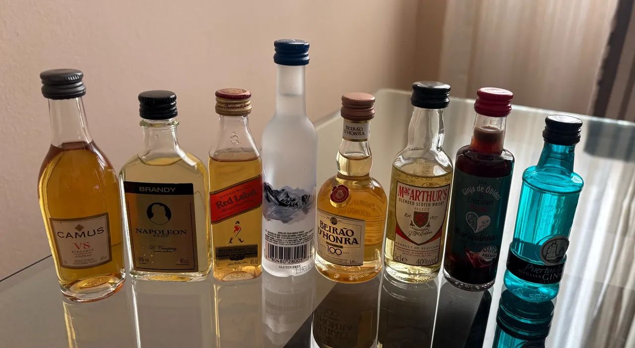 Miniaturas diversas bebidas importadas - Foto 2