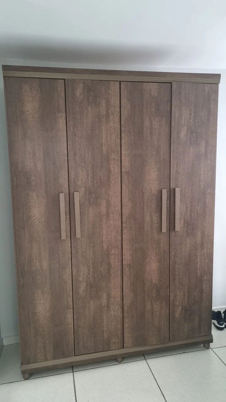 Guarda Roupa 4 Portas