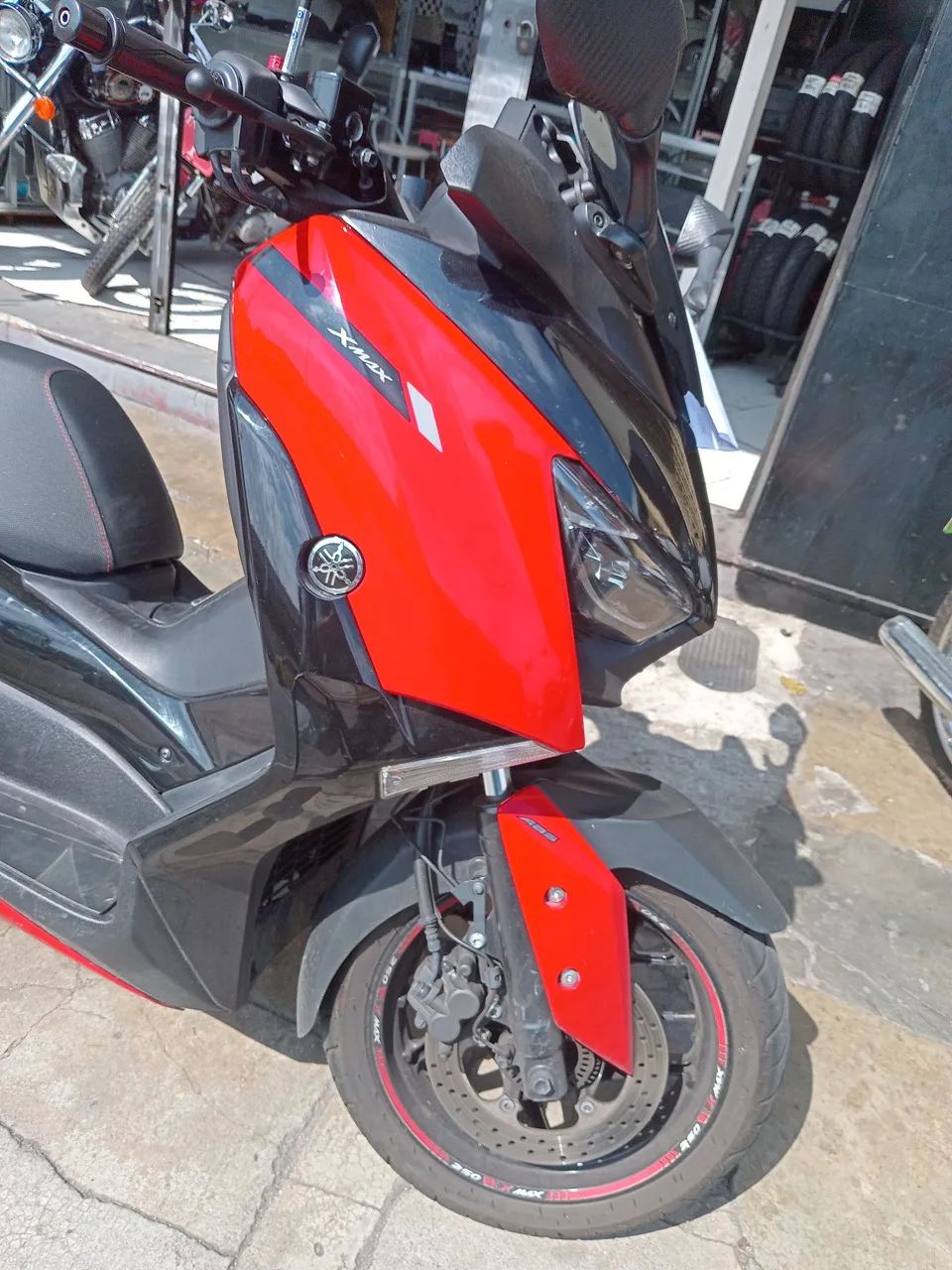 Xmax 250 - Foto 2