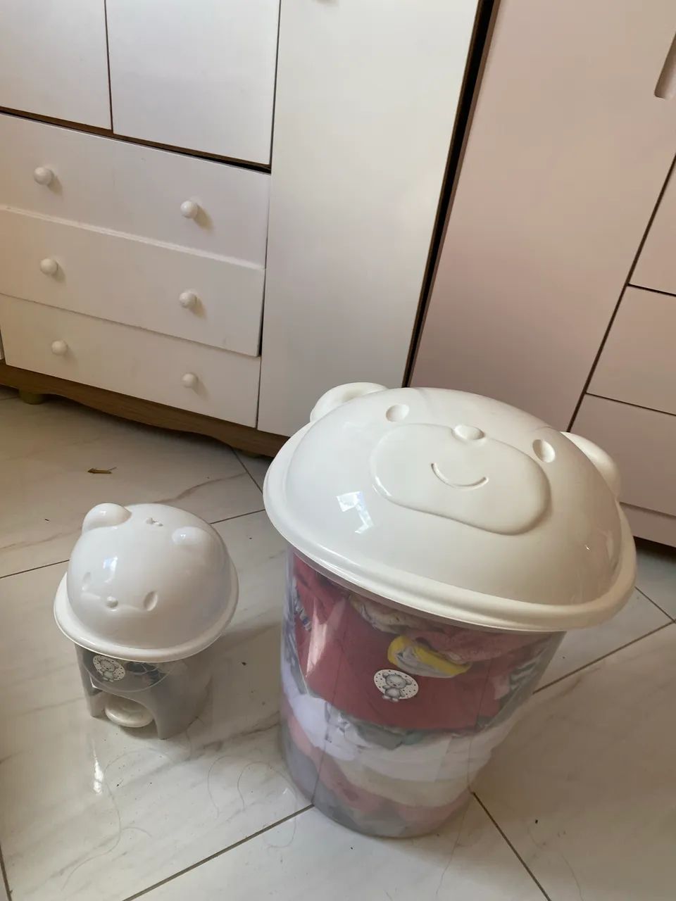 Conjunto lixeira e cesto de roupa quarto bebê  - Foto 3