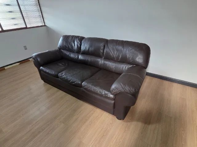Conjunto de sofá em couro, 5 lugares. - Foto 3