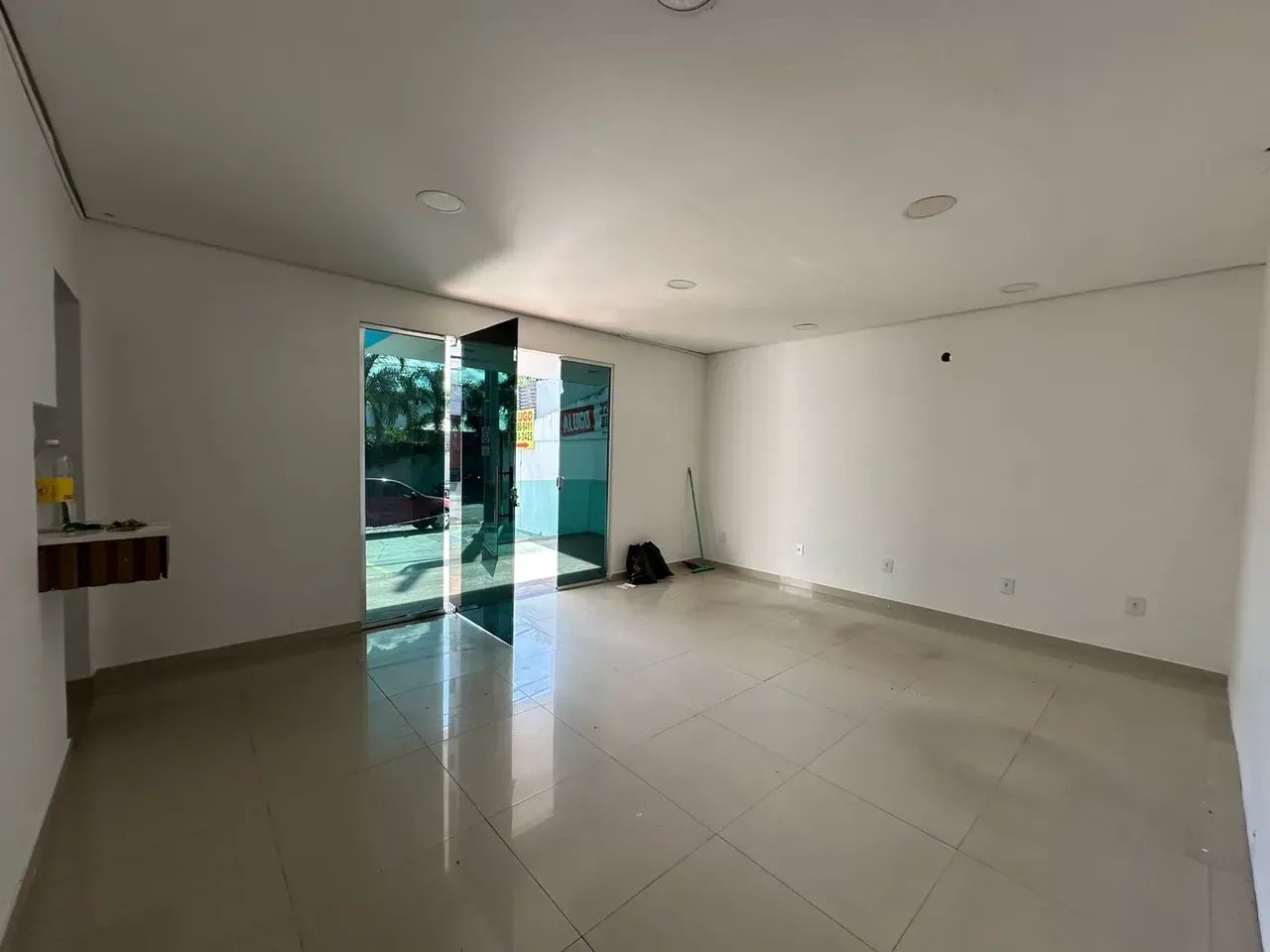Alugo Imóvel em Vieiralves. / 9 2  9 9 4 6 4 - 5 4 8 7 - Foto 2