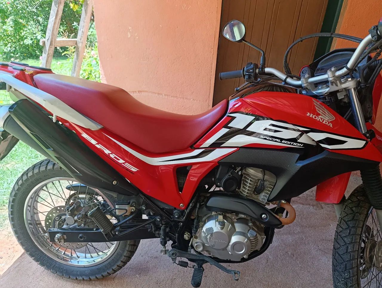Bros 160