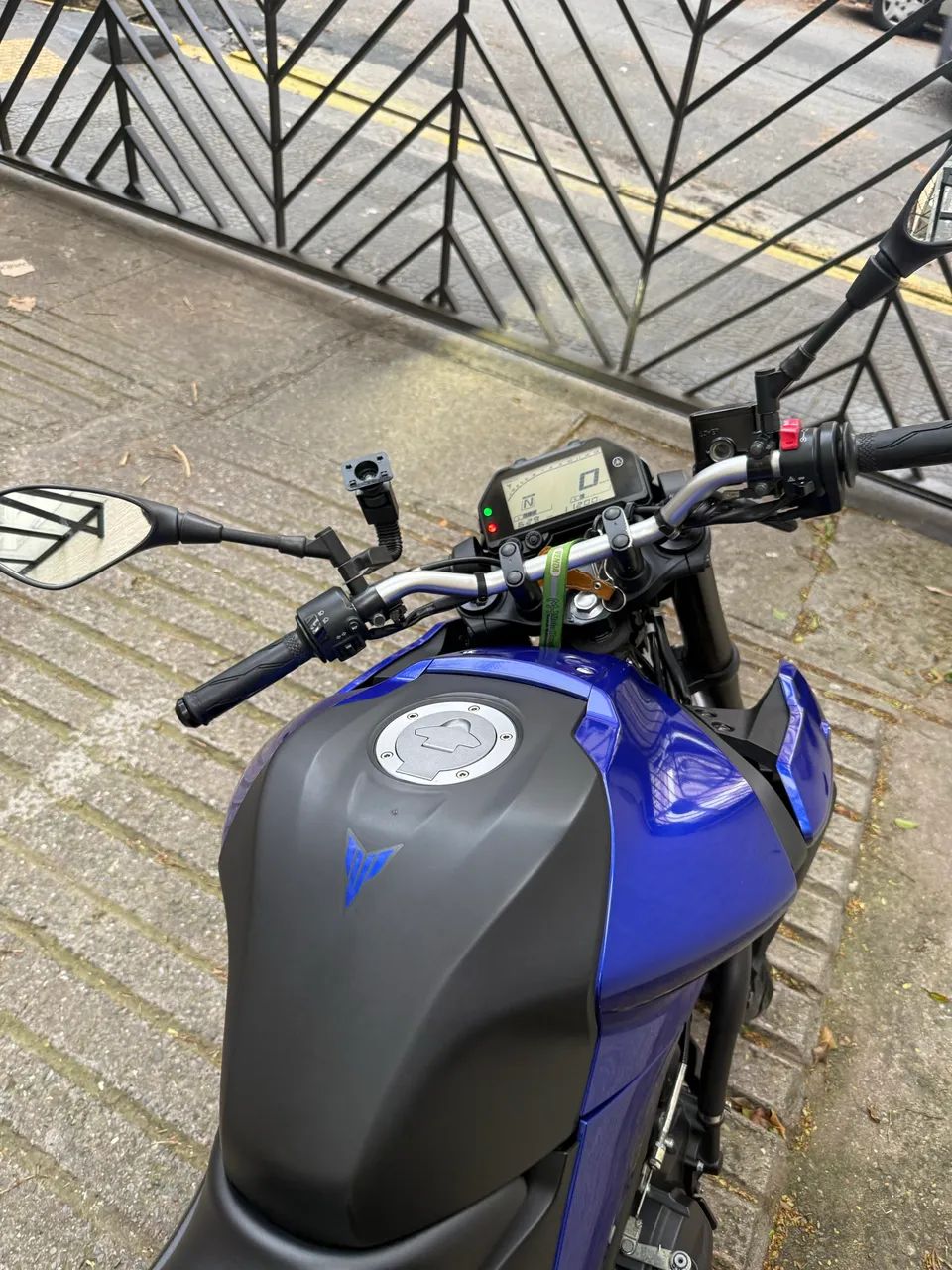 Yamaha MT03 em estado de zero km  - Foto 2